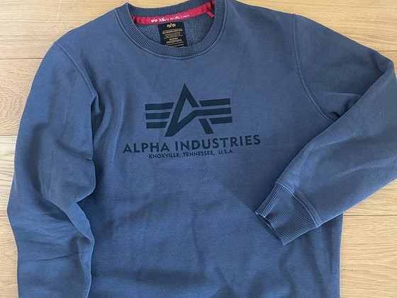 Kampsun Alpha industries