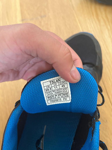 Кроссовки Asics gore tex (4 фото из 4)