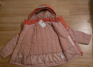 Новая зимняя куртка H&M р. 140 (3 фото из 4)