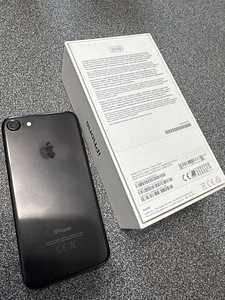 iPhone 7 (2 фото из 2)
