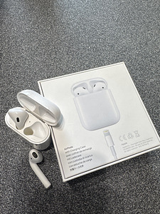 AirPods (1 фото из 1)