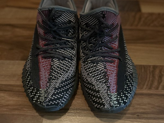 Кроссовки Adidas yeezy