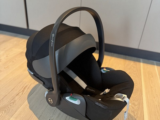 Cybex Cloud Z2 i-Size 45-87 см, Plus Deep Black