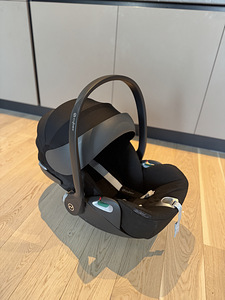 Cybex Cloud Z2 i-Size 45-87 см, Plus Deep Black (1 фото из 2)