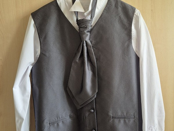 Pidulik särk ja vest