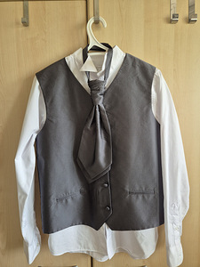 Pidulik särk ja vest (1 foto / 4)