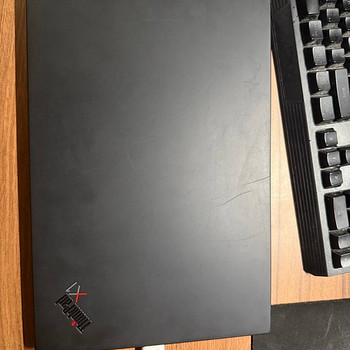 Lenovo x1 carbon gen 8 i5 4g 16gb ram 512gb ssd touchscreen