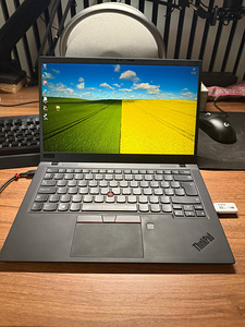 Lenovo x1 carbon gen 8 i5 4g 16gb ram 512gb ssd touchscreen (2 foto / 4)