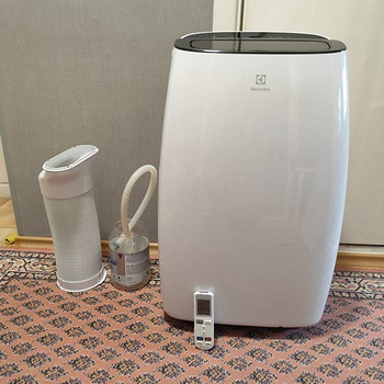 Напольный кондиционер Electrolux