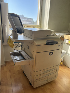 Xerox DocuColor 250 (профессиональный принтер) (1 фото из 3)