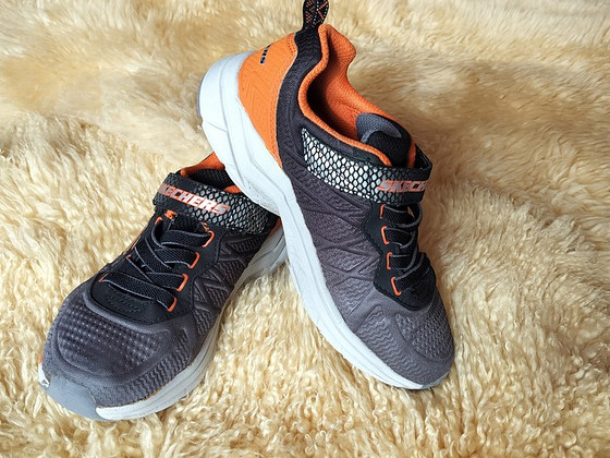 Кроссовки SKECHERS 33