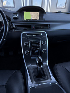 Volvo xc70 дизель 2.0 механика 133кВт (10 фото из 15)