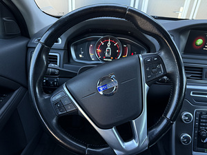 Volvo xc70 дизель 2.0 механика 133кВт (11 фото из 15)