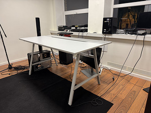 Ikea UTESPELARE стол (1 фото из 4)
