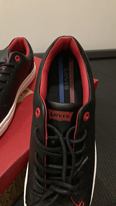 Uued Levis mustad nahast unisex tossud suurus 40 (4 foto / 6)