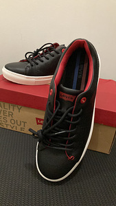 Uued Levis mustad nahast unisex tossud suurus 40 (5 foto / 6)