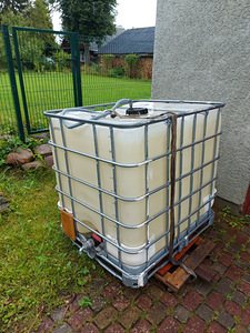 IBC контейнер 1000L (1 фото из 2)