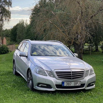 Mercedes-Benz E220