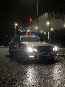 Mercedes-Benz E220 (5 foto / 12)