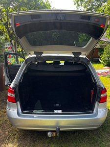 Mercedes-Benz E220 (6 foto / 12)