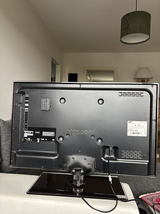 Samsung UE32D6000, 32”, Full HD, HDMI, USB (2 foto / 4)