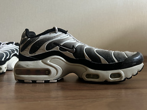 Nike tn air черно-белые (3 фото из 7)