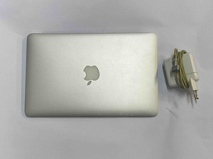 Slearvuti Apple MacBook Air A1465 + laadija (4 foto / 5)