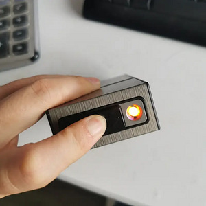 Зажигалка с usb зарядкой и с пачкой для сигарет (4 фото из 6)