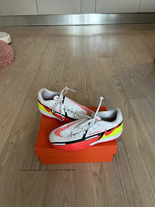 Nike бутсы (1 фото из 3)