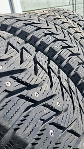 Шипованные шины Salun Ice Blazer WST3 195/65 R15 (1 фото из 4)