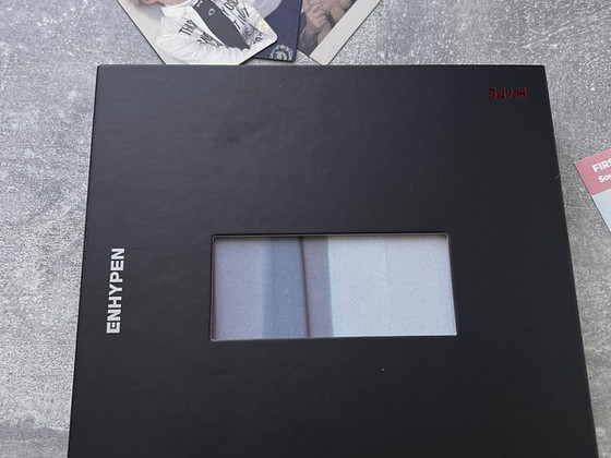 Enhypeni album