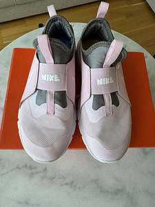 Кроссовки Nike, 37,5 (1 фото из 3)