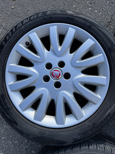 18" оригинальные диски Jaguar 5x108 + зимние шины 235/50/18 (1 фото из 10)