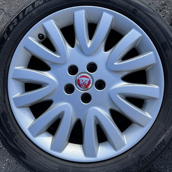18" оригинальные диски Jaguar 5x108 + зимние шины 235/50/18