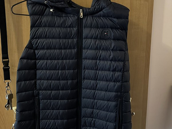 Новый жилет Tommy Hilfiger Размер M–L