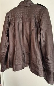 Кожанка М size (3 фото из 4)