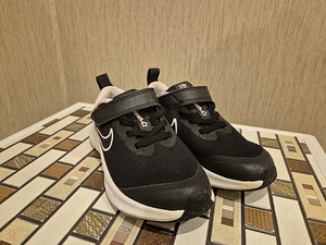 Nike jooksujalatsid Runner (2 foto / 2)