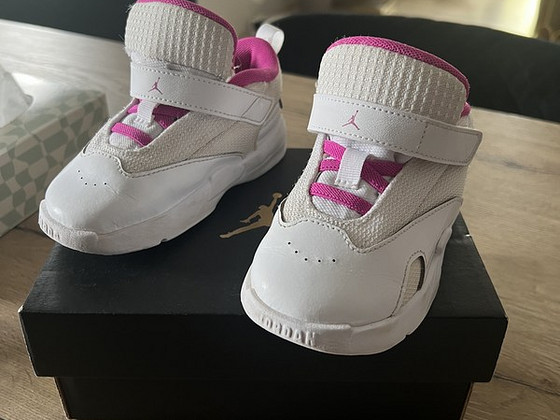 Кроссовки Jordan размер 25