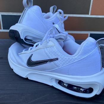 Tossud Nike s.36