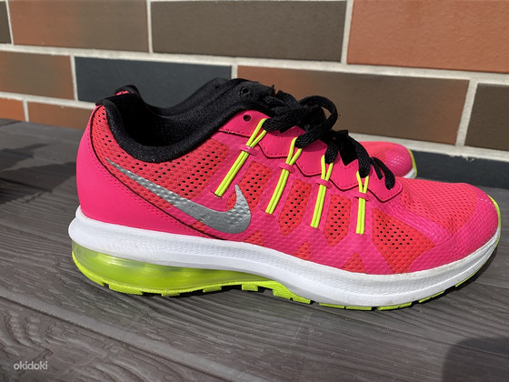 Nike р. 37,5