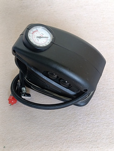 12V autokompressor (2 foto / 10)