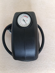 12V autokompressor (3 foto / 10)