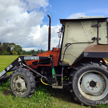 Traktor VTZ 2032A + kopp