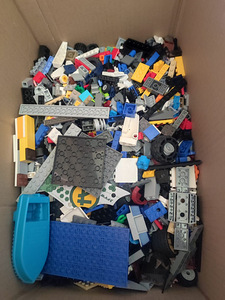 Lego (коробка) (1 фото из 1)