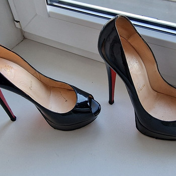 Naiste kingad suurus 37,5