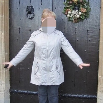 Naiste kerge jope, suurus M (158 cm pikkusele)