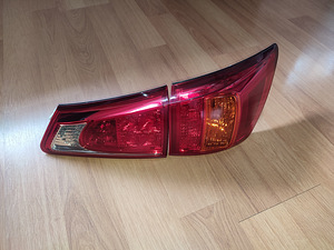 Lexus IS250 IS220d facelift tagatuled (3 foto / 3)