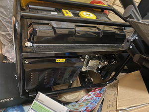 Генератор Stanley SG 2400, использован 10 часов и как новый (2 фото из 5)