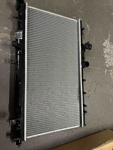 Subaru Legacy uus radiaator (1 foto / 3)