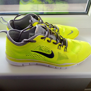 Кроссовки Nike женские 41р. (1 фото из 4)